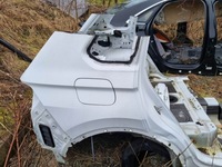 фото thumb №1, Tiguan 5na чверть крила задня перед поріг права