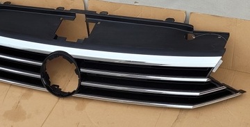 VW Passat B8 3G0 R-Line Grill Dummy 3G0853653D