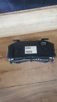 фото thumb №3, Счетчик renault clio iii 1.2 8200305019