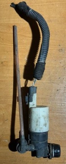 фото thumb №1, Помпа распылителя renault megane scenic laguna ii 8200067015