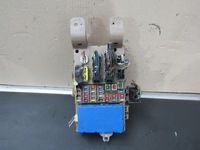 фото thumb №1, Коробка предохранителей corolla e12 рестайлинг 2.0 d4d 82641-02040