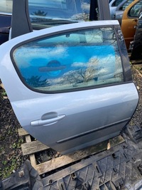 фото thumb №1, Дверь правое задняя peugeot 407 ezrc sedan