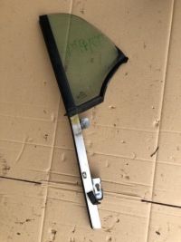 фото thumb №1, Ліва скло двері передня малий трикутник smart fortwo 1998-2003 dot24-as2-m68