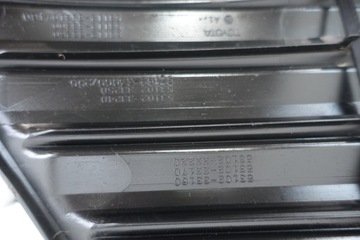 фото thumb №10, Toyota camry viii 2017- решётка решётка средняя бампера перед 53113-33020