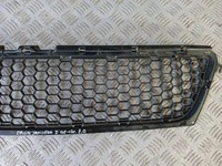 фото thumb №5, M10 8200735103 решётка радиатора решётка радиатора бампера dacia sandero