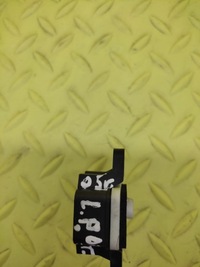 фото thumb №5, Audi a4 b7 kombi датчик удару 8p0955557