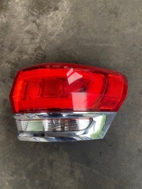 фото thumb №1, Jeep grand cherokee wk2 лампа правая задняя оригинал