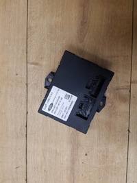 фото thumb №1, Модуль блок управления крышки багажника задняя ford escape mk3