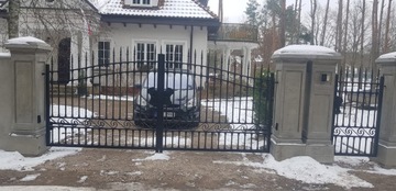 Бетонные усадебные заборы с рамой