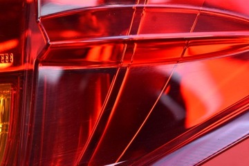 фото thumb №12, Лампа правая зад задняя toyota auris 2 ii 5d hb 12-15