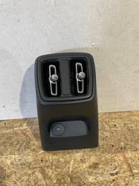 фото thumb №1, Volvo xc40 захист рамка тунель задня 31469030