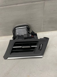 фото thumb №1, Решётка обдув консоли левая audi a6 a7 c8