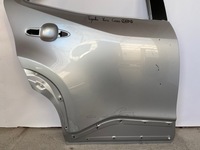 фото thumb №2, Toyota yaris cross дверь задние правые зад