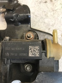 фото thumb №5, Клапан вакуумa кронштейн audi a4 b8 a5 q5