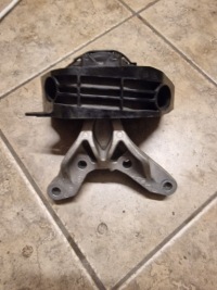 фото thumb №1, Кронштейн подушка двигателя peugeot opel 243248