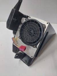 фото thumb №1, Audi a3 8l сабвуфер динамік басовий 8l0035381g