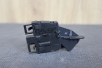 фото thumb №1, Mercedes slk r172 датчик концевой крыша a1728204210