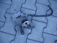 фото thumb №1, Audi a4 s4 b9 2016 кронштейн / кронштейн двигателя