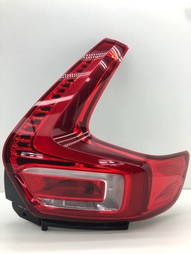 фото thumb №1, Volvo xc40 права лампа зад led 31446791