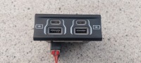Купити Jeep grand cherokee wl 25 26 роз'єм usb задній 68572629aa nr 2621, фото thumb