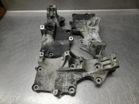 Купить Vw skoda audi 2.0 tdi кронштейн генератора 03g903143a, фото thumb