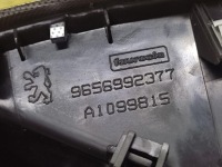 Peugeot 207 решётки обдув средняя дисплей 9656992377 Недорого, фото thumb