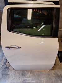 фото thumb №1, Двері задні праве mercedes x-klasa w470 повний