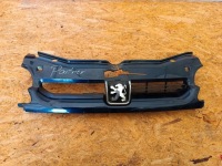 фото thumb №1, Решітка решітка радіатора решітка радіатора бампера перед peugeot partner i