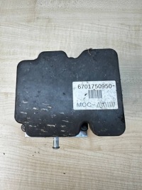 фото thumb №1, Насос abs maserati levante 6701750950