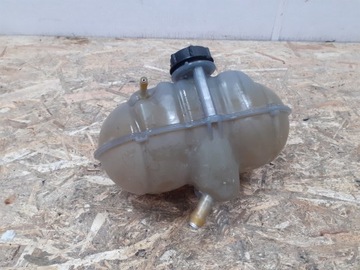 фото thumb №15, Ford оригинальный номер fr33-8a080-ac бак расширительный