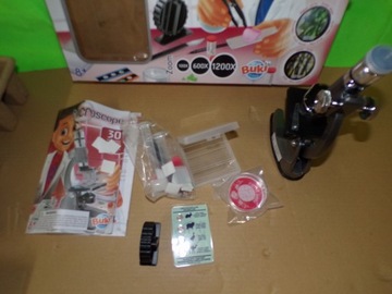 Набор Buki Microscope из 30 экспериментов.
