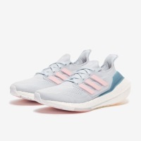 ADIDAS ULTRABOOST