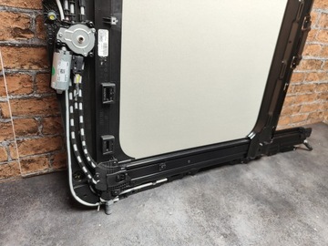 фото thumb №11, Bmw g20 g20 lci g26 g42 люк дах зсувний скляний бежева стеля