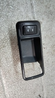 фото thumb №1, Ford focus c-max i переключатель стекло правый перед