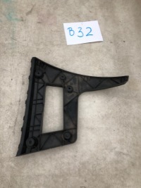 фото thumb №1, Audi a5 напрямна бампера задня 8t8807453