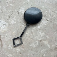 фото thumb №1, Peugeot 208 заглушка фаркоп перед 12-15r 9673857277 код лакофарбового покриття ktp