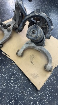 фото thumb №5, Dodge ram 1500 19 підвішування поворотна опора важелі амортизатор праві 4x2