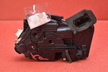 фото thumb №1, Замок двері правий зад задній 5e0839016 skoda rapid hb 12-17