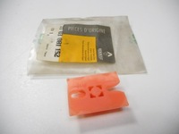 фото thumb №6, Кліпса накладки двері renault express оригінальний номер 7703081152