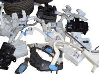 фото thumb №1, Vw passat бак рідина 3aa955453g