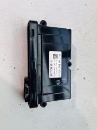 фото thumb №1, Tesla model s lift модуль блок керування гальма ручного 1007618-00-j