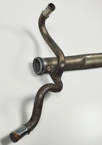 фото thumb №2, Корпус термостата трубка volvo s80 v70 2.4 d5