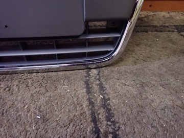 фото thumb №3, Audi a4 b7 решітка середня решітка радіатора хром