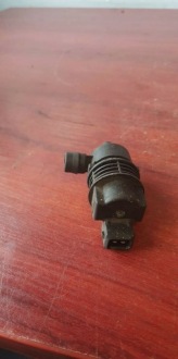 фото thumb №1, Помпа розпилювача bmw 3 e46 1433602