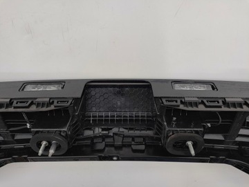 фото thumb №13, Накладка лампа зад 4m8945095m audi q8 4m8