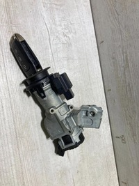 фото thumb №1, Ford fiesta mk8 2019 замок запалювання ключ