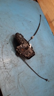 фото thumb №1, Замок дверь правый перед 30663976 volvo s40 ii