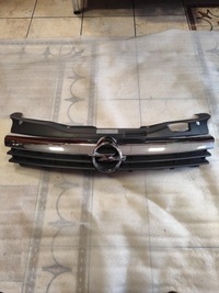 фото thumb №1, Решітка радіатора opel astra h gm 13108463