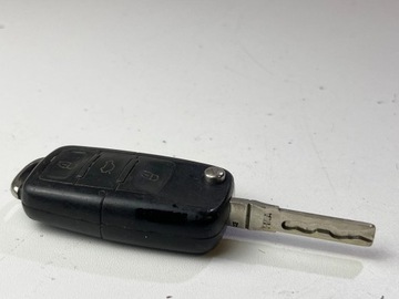фото thumb №7, Ключ pilot seat altea g 3 кнопки