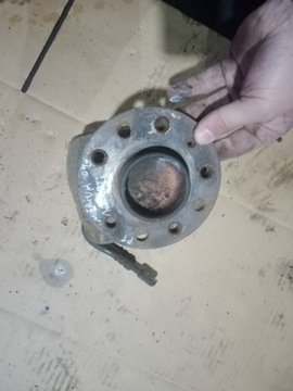 фото thumb №1, Ступиця поворотна опора праві зад opel meriva a 1.7 cdti